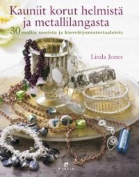 Kauniit korut helmistä ja metallilangasta