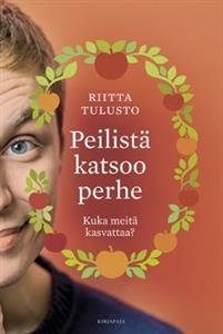 Peilistä katsoo perhe